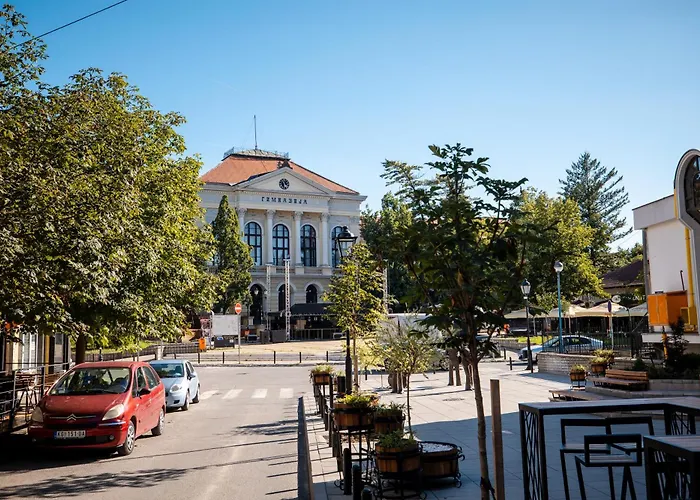 Zuma Lux 아파트 크라구예바츠